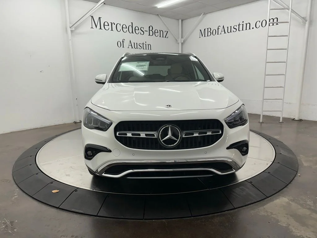 New 2026 White Mercedes-Benz GLA 250 image 2