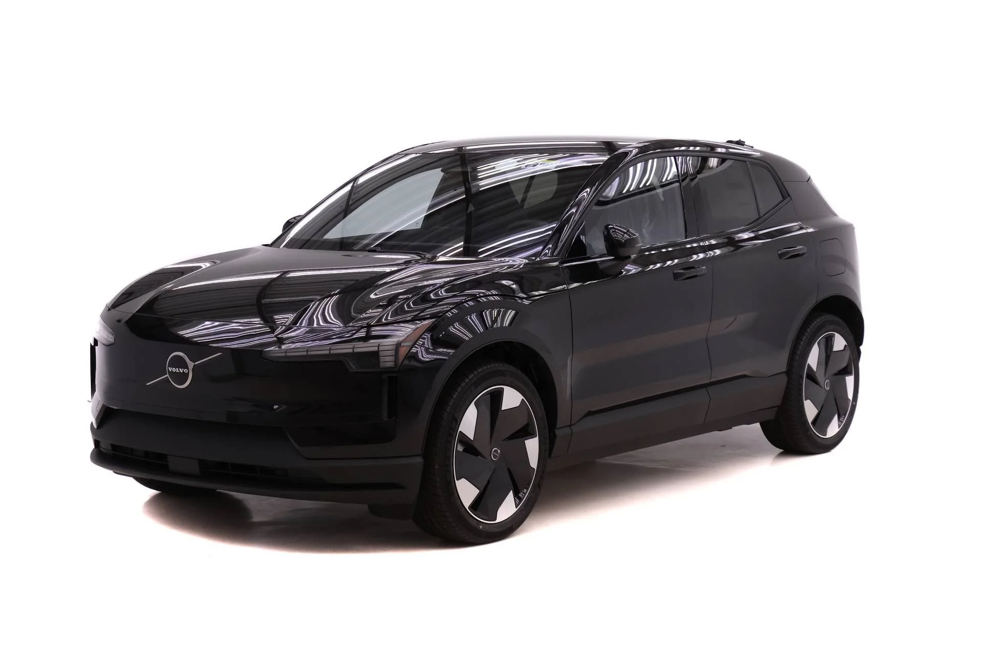 2026 Volvo EX30 Twin Motor Performance Plus's photo
