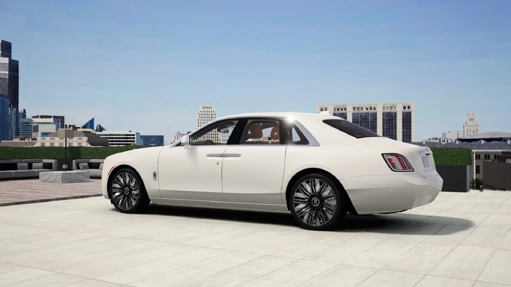 New 2027 White/off-white Rolls-Royce  image 2