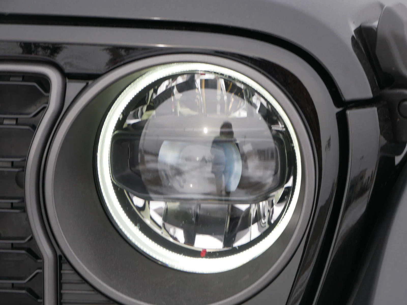 Used 2024 Black Clearcoat Jeep Sport S image 9