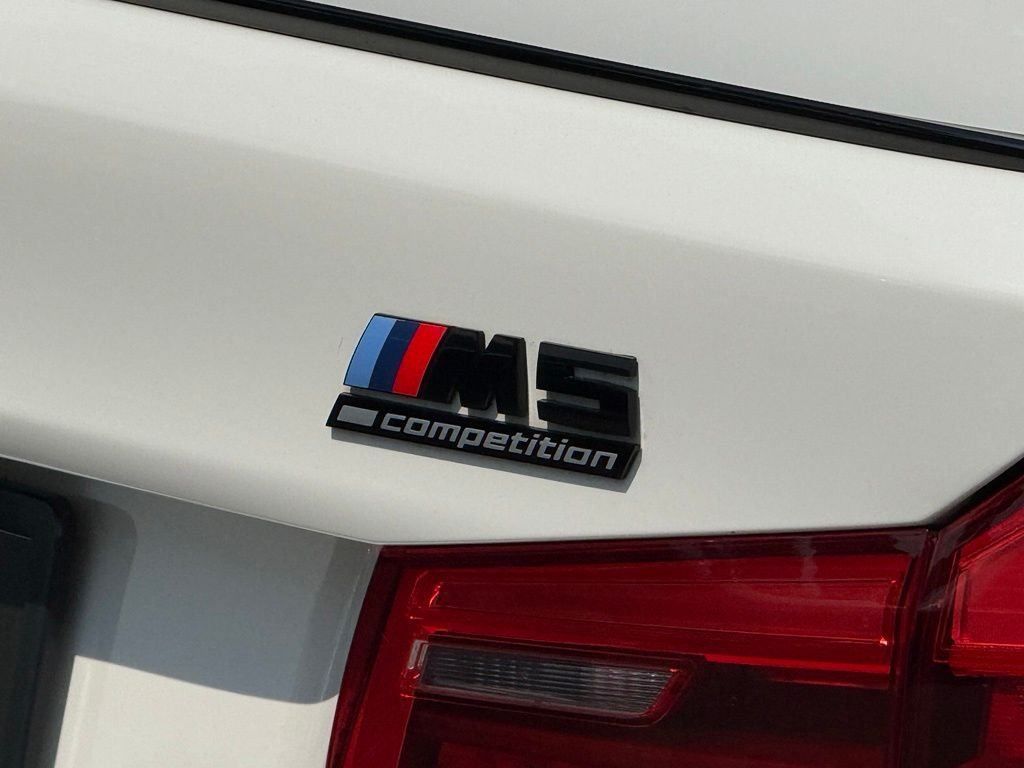 Used 2019 White BMW Competition image 12