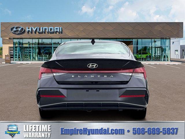 New 2026 Abyss Black Hyundai SEL Sport Premium image 6