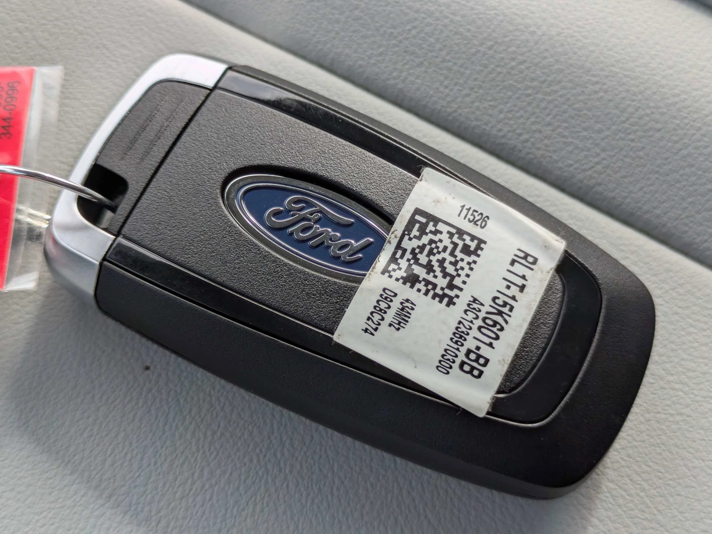 New 2026 Star White Metallic Tri-Coat Ford Platinum® image 36