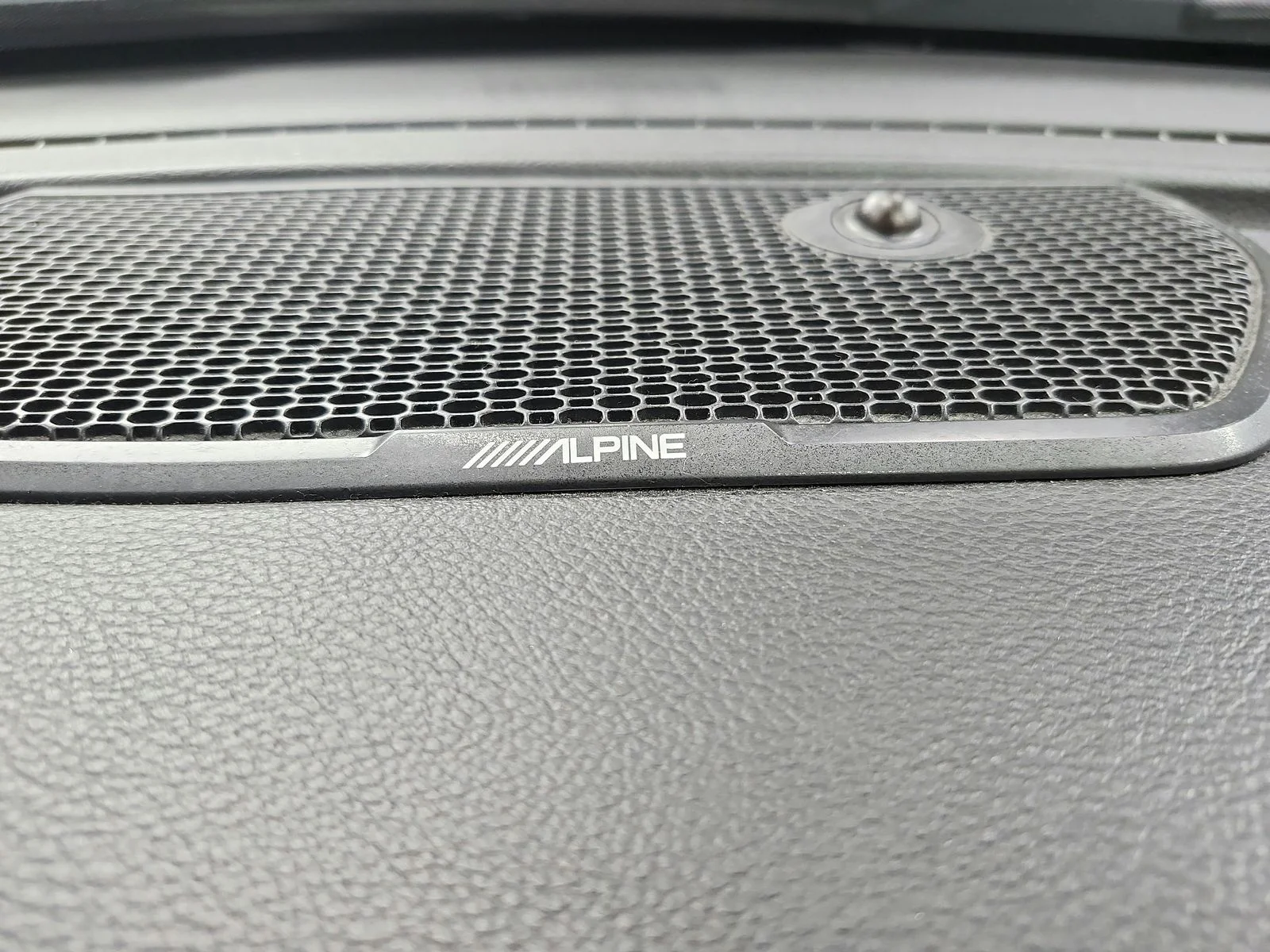 Used 2024 Silver Ram Laramie image 35