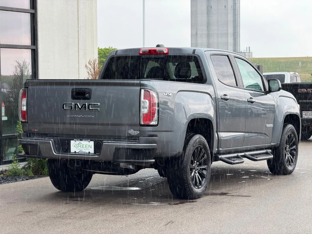 Used 2022 Gray GMC Elevation image 5