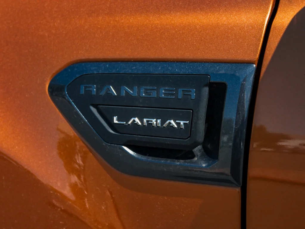 Used 2019 Orange Ford LARIAT image 29
