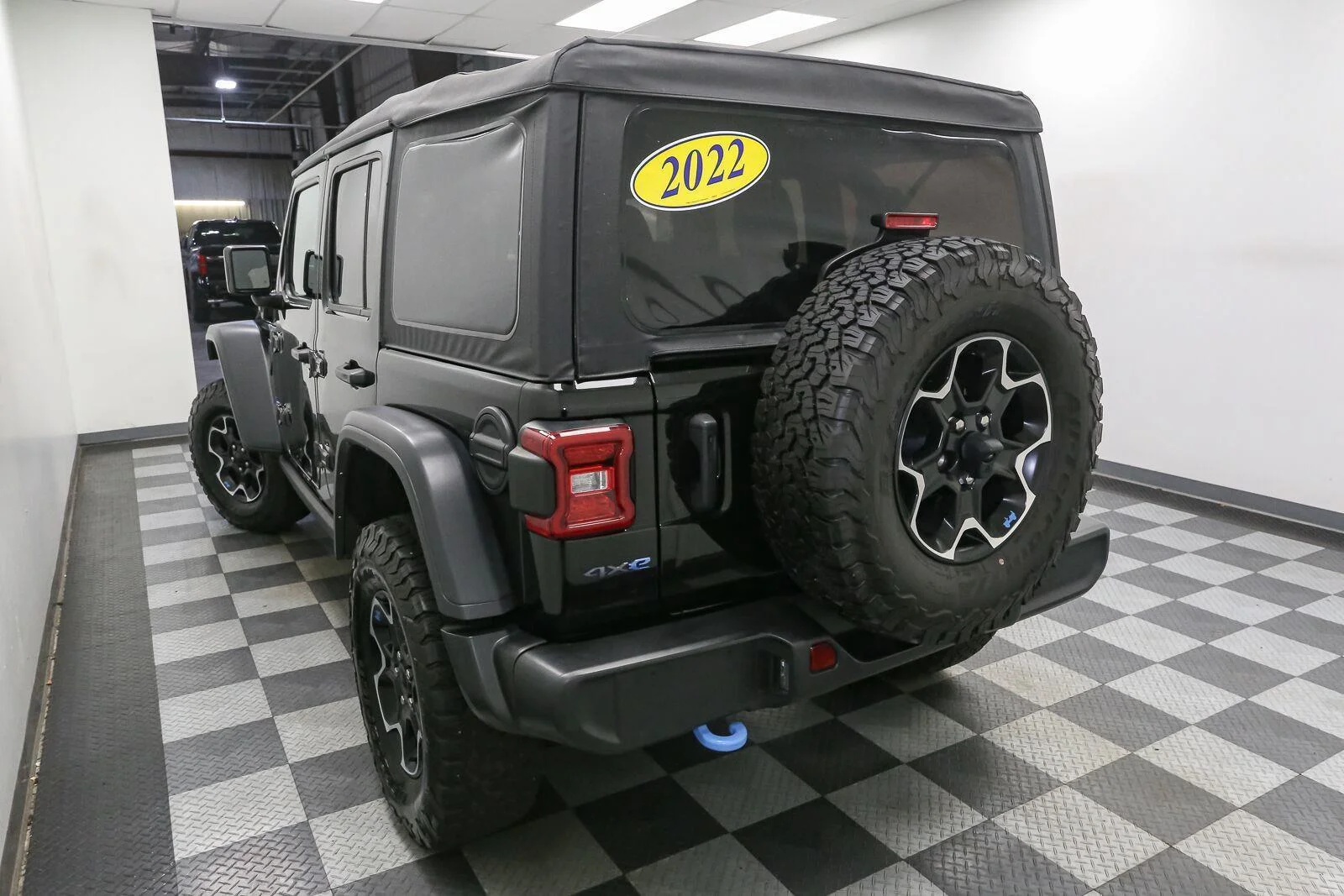 Used 2022 Black Clearcoat Jeep Unlimited Rubicon image 11