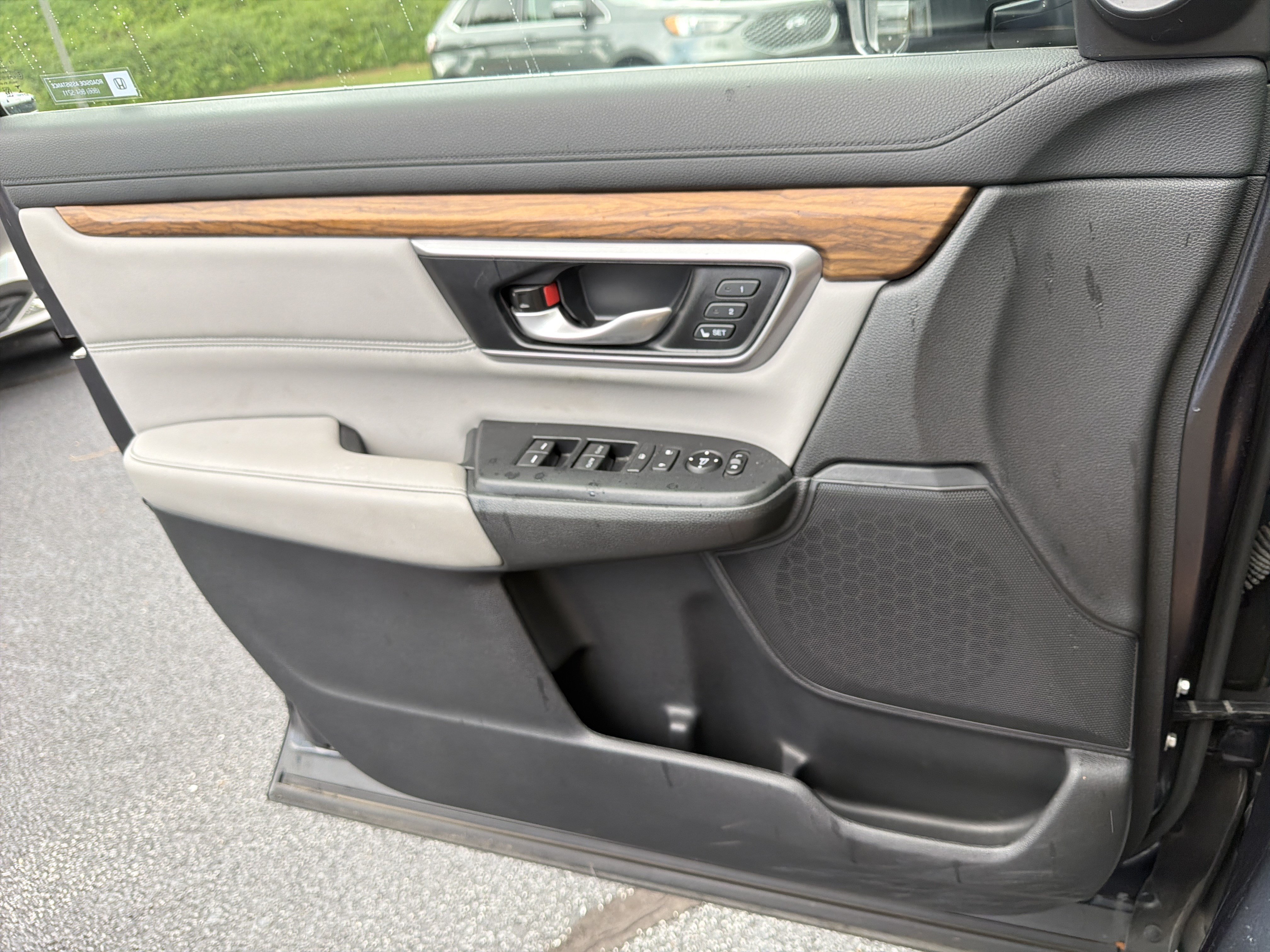 Used 2018 Gunmetal Metallic Honda Touring image 20