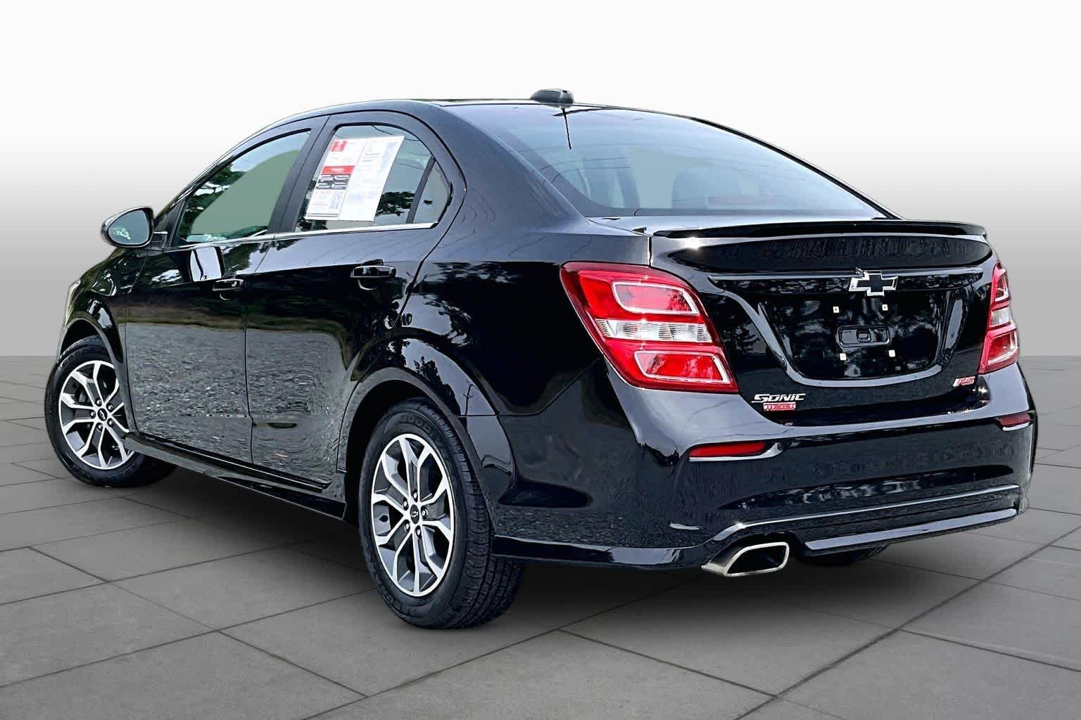 Used 2020 Mosaic Black Metallic Chevrolet LT image 12