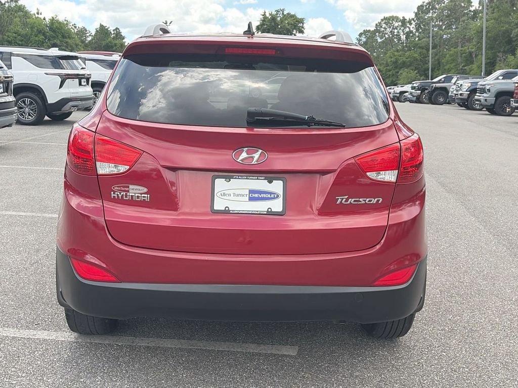 Used 2013 Red Hyundai GLS image 5