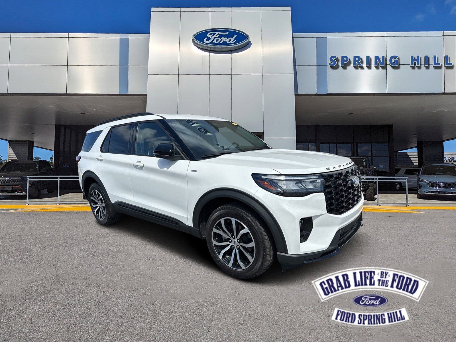 2025 Ford Explorer ST-LINE 4WD (PL535)'s photo