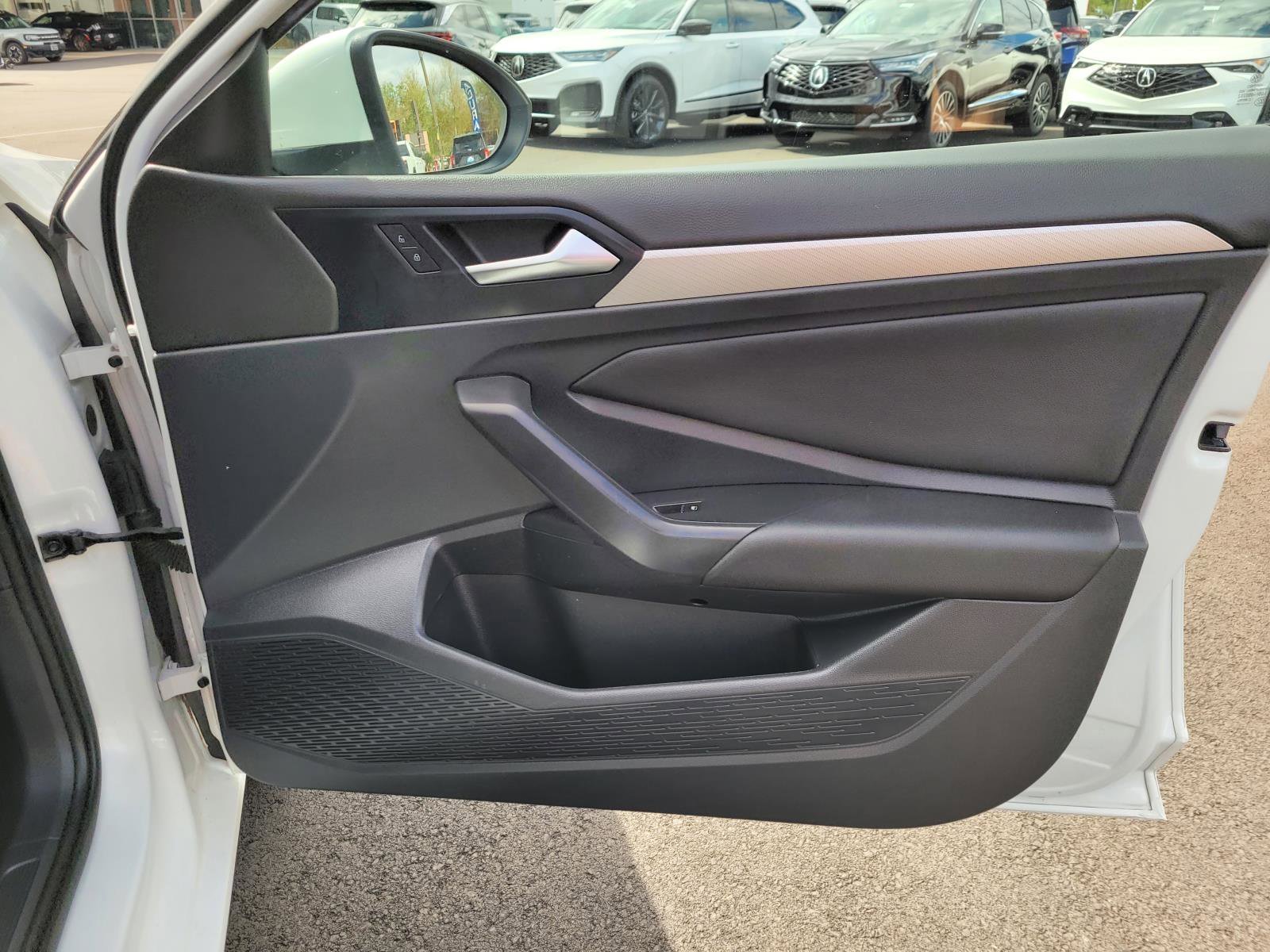 Used 2021 Pure White Volkswagen R-Line image 22