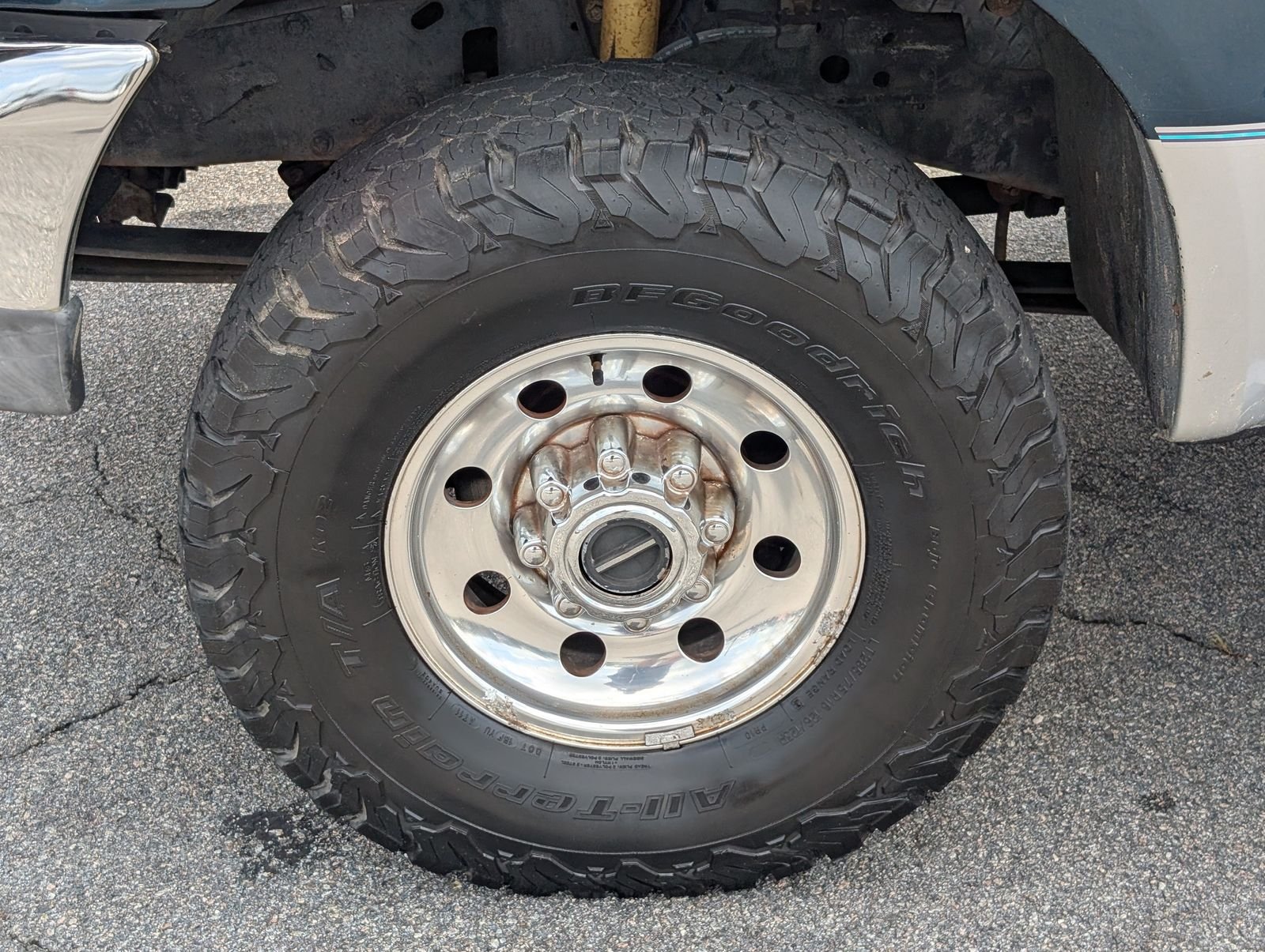 Used 1999 Green Ford XL image 13