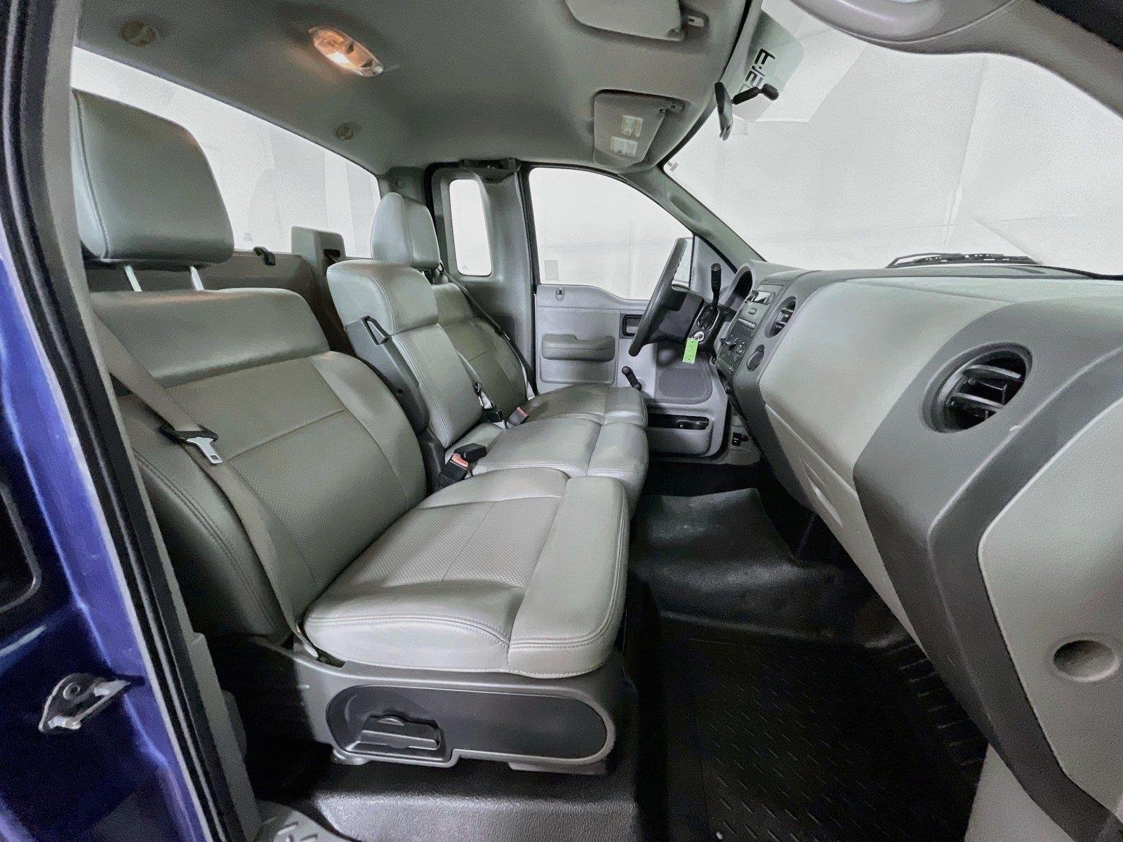 Used 2007 Dark Blue Pearl Metallic Ford XL image 23
