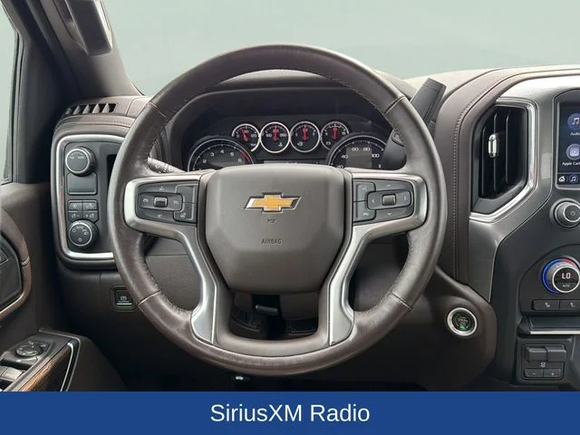 Used 2022 Silver Chevrolet LT image 9