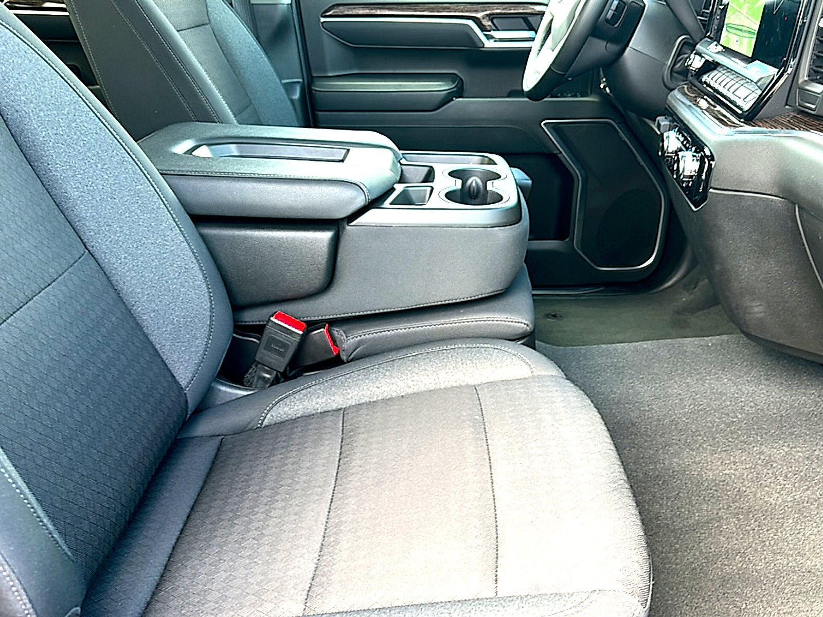 Used 2025 Titanium Rush Metallic GMC Elevation image 23
