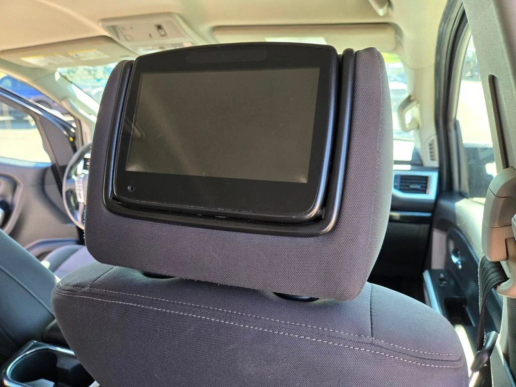 Used 2021 Black Nissan SV image 27