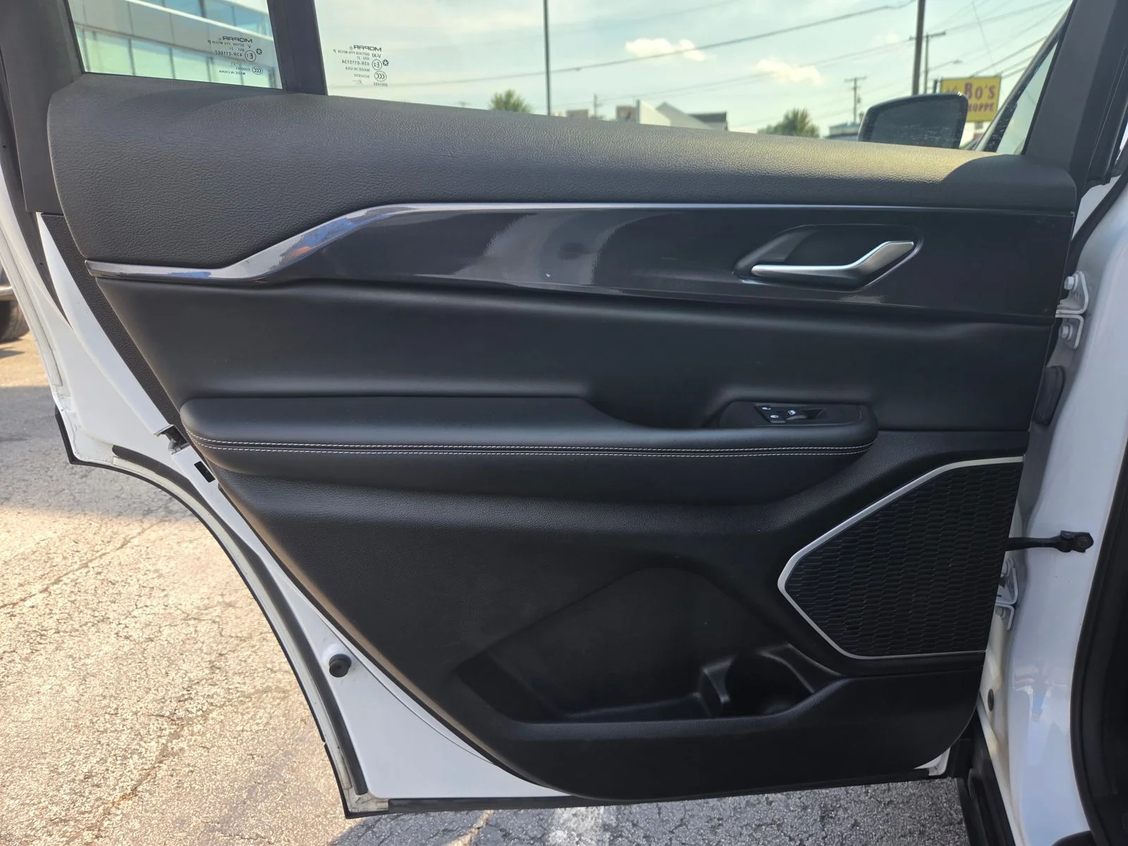 Used 2021 Bright White Clearcoat Jeep Altitude image 29