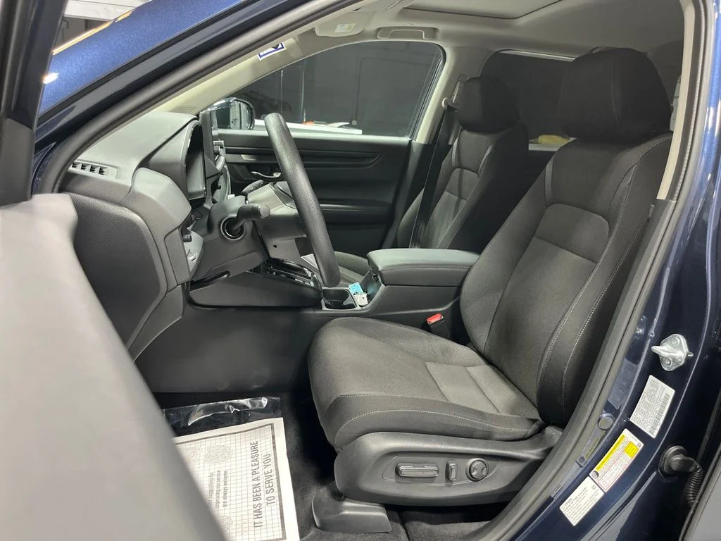 2025 Honda CR-V EX - Photo 12