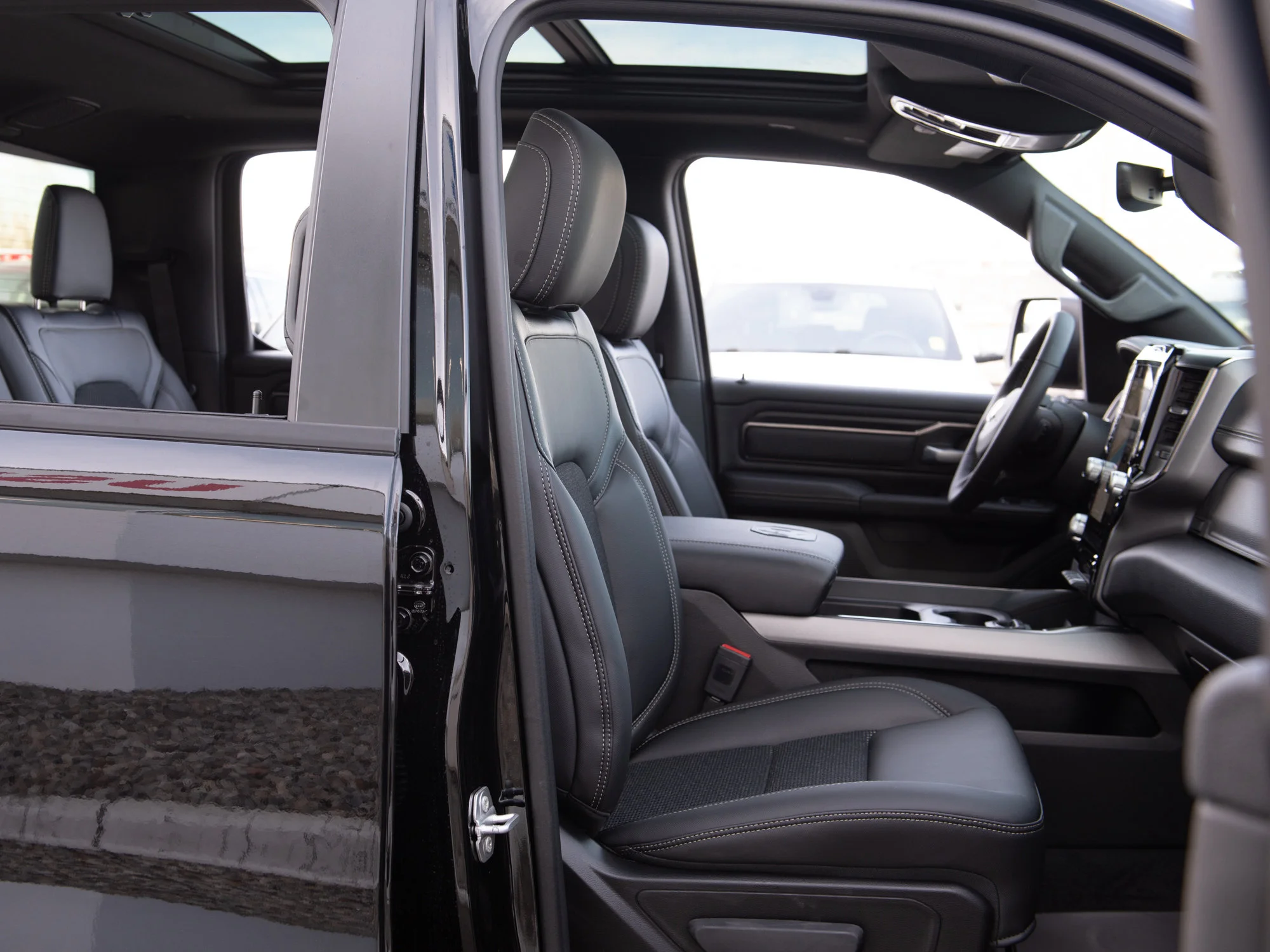 New 2026 Black RAM Sport* image 17