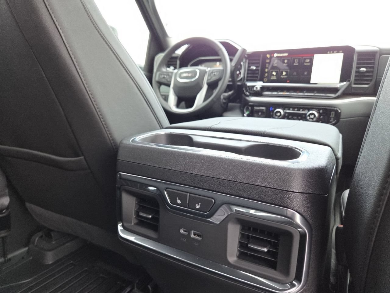 New 2026 Glacier White Tricoat GMC SLT image 27