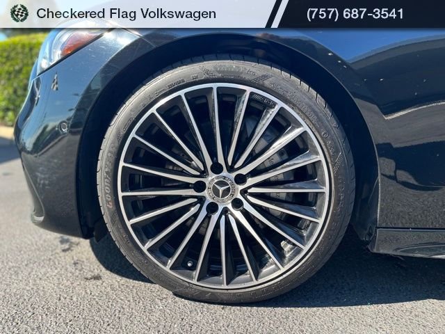 Used 2024 Obsidian Black Metallic Mercedes-Benz C 300 4MATIC® image 3