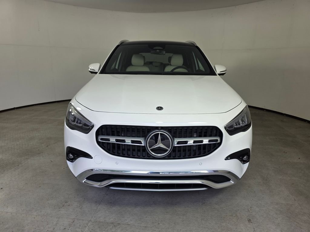 New 2026 White Mercedes-Benz GLA 250 image 2