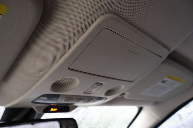 Used 2019 White Ford SES image 17