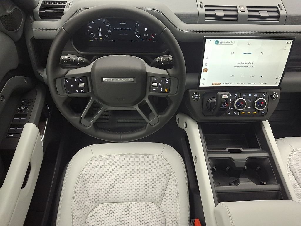 New 2026 Carpathian Grey Land Rover X-Dynamic SE image 7