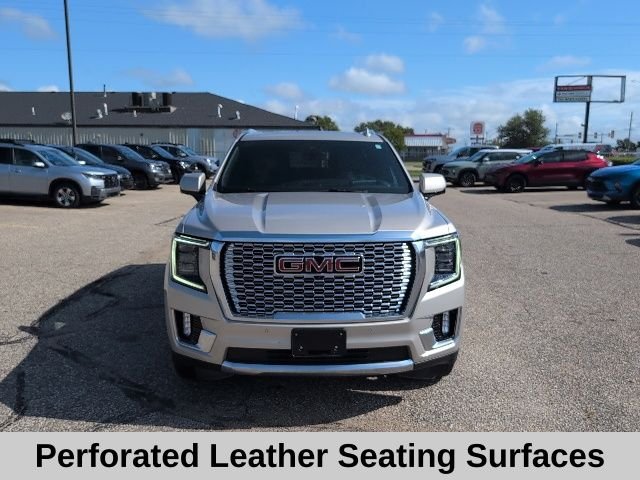 Used 2023 Pearl Beige Metallic GMC Denali image 18