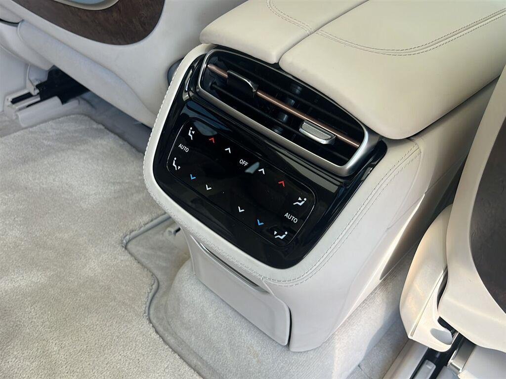 Certified Used 2024 Nautical Blue/Cirrus Silver Mercedes-Benz Maybach EQS 680 image 16