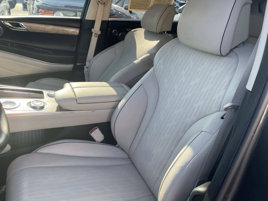 Used 2021 Gray Genesis 2.5T image 22