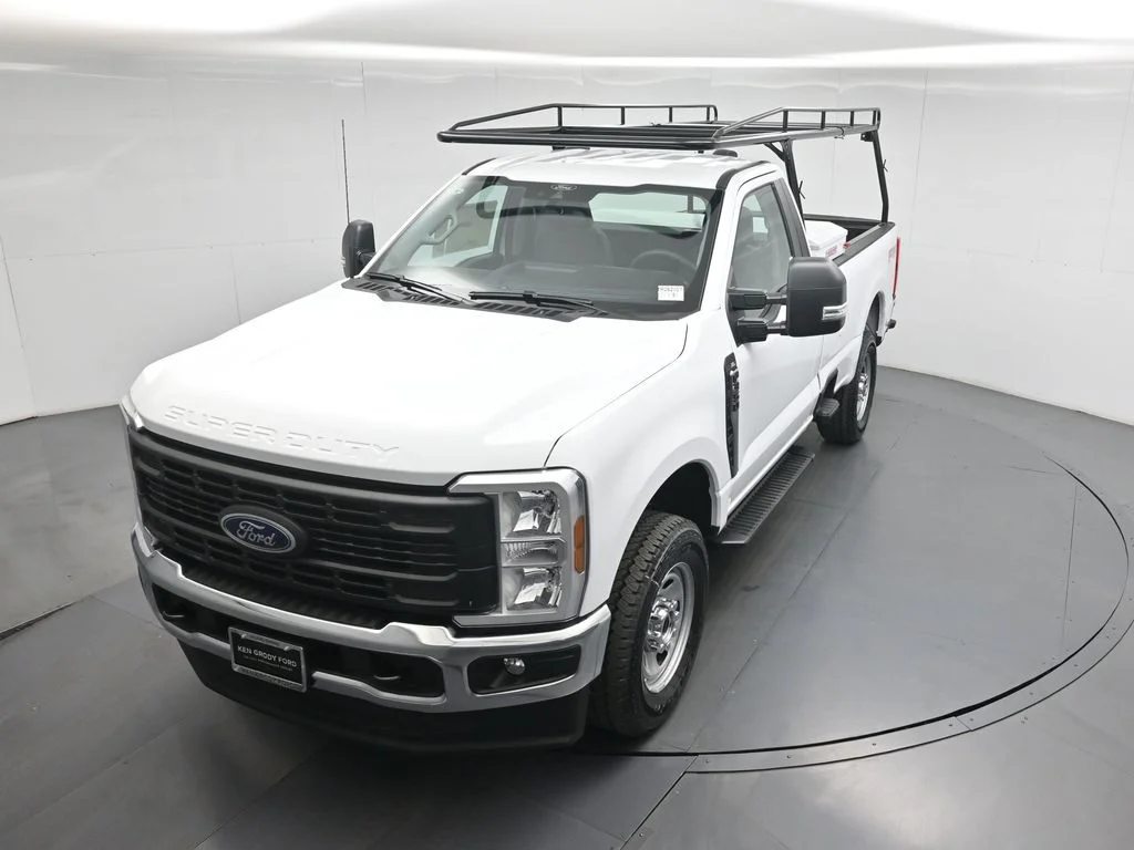 New 2026 Oxford White Ford XL image 28