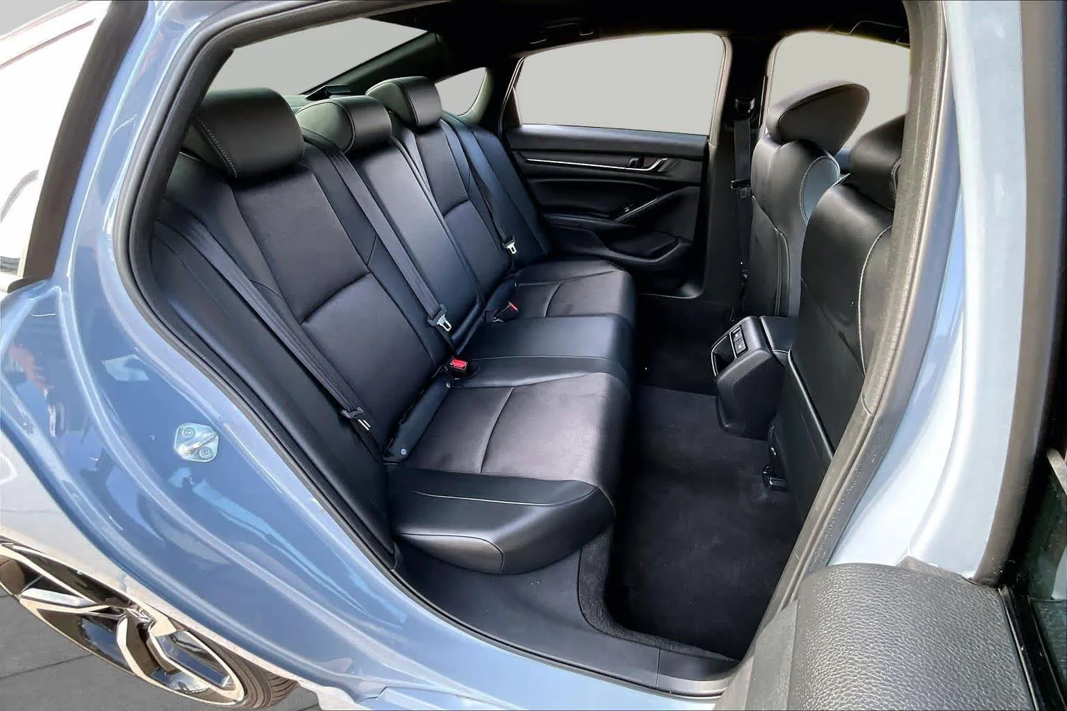 Used 2022 Sonic Gray Pearl Honda Sport image 18