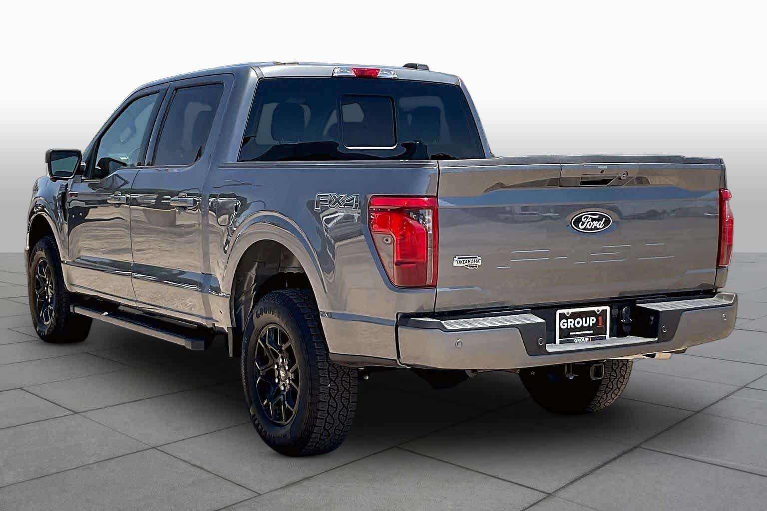 New 2026 Carbonized Gray Metallic Ford XLT image 12