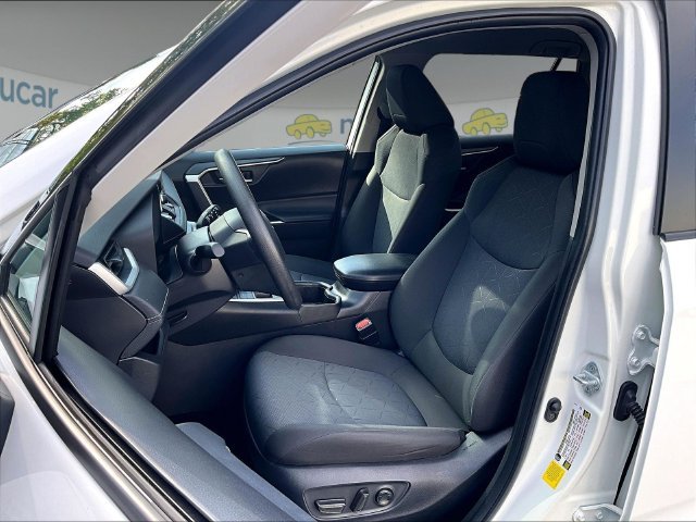 Used 2025 White Toyota XLE image 20