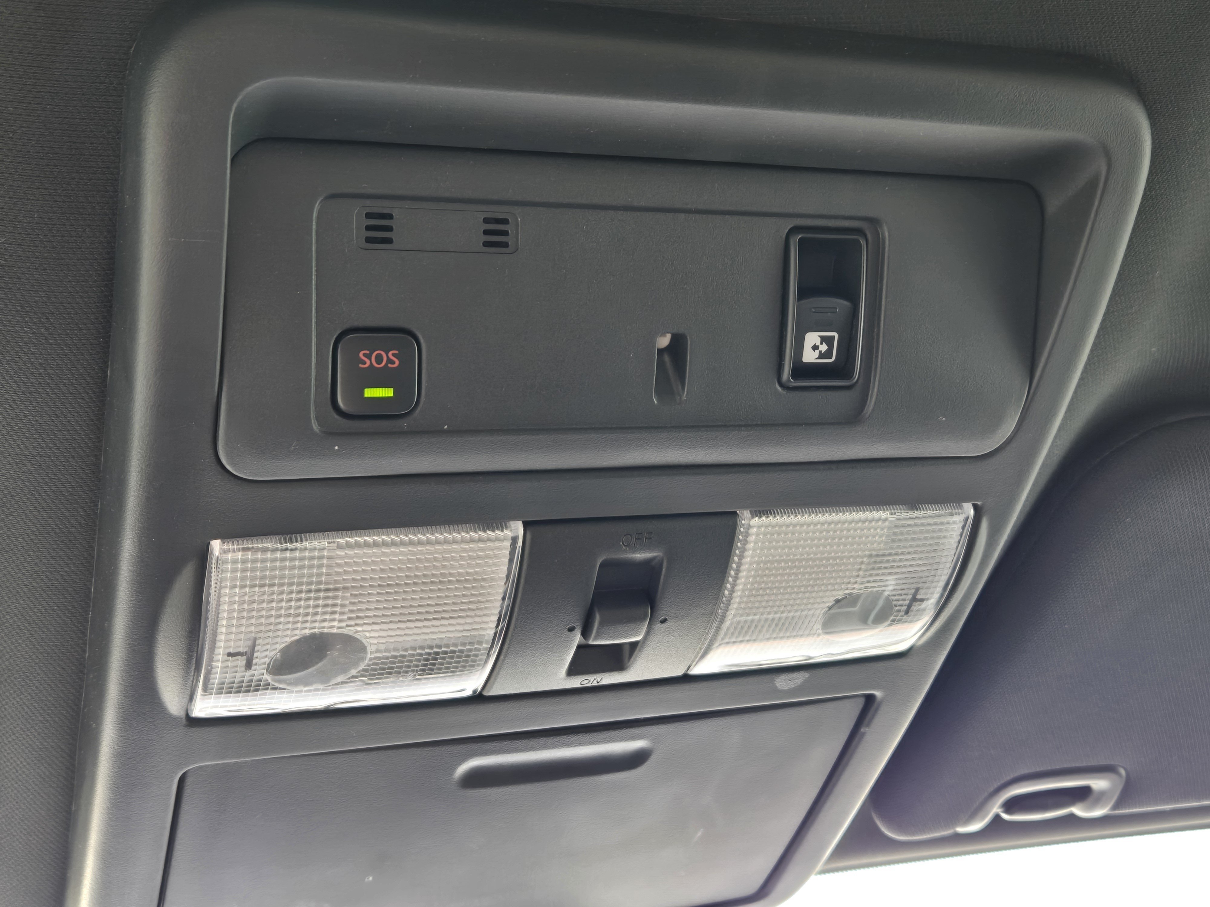 Used 2023 Super Black Nissan PRO-4X image 31