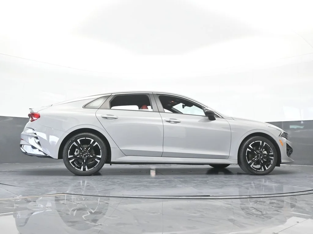Used 2024 Wolf Gray Kia GT-Line image 65