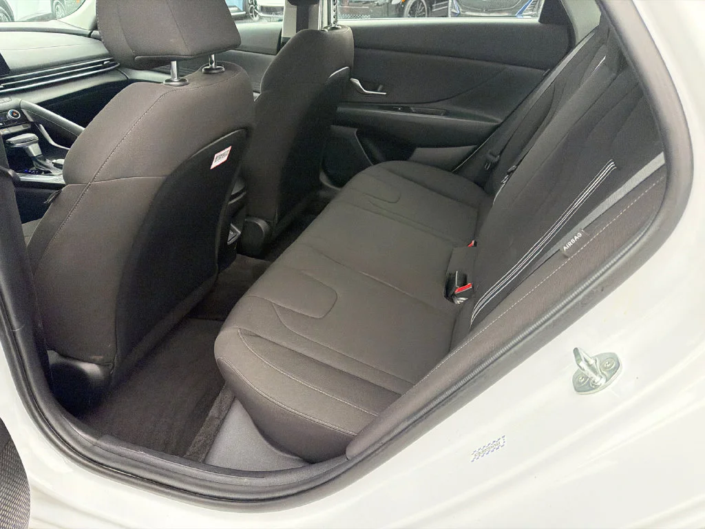 Used 2024 White Hyundai SEL image 20
