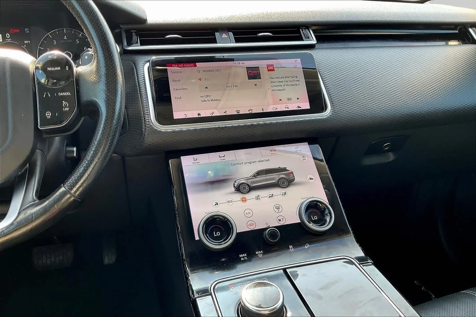 Used 2019 Corris Grey Metallic Land Rover S image 7