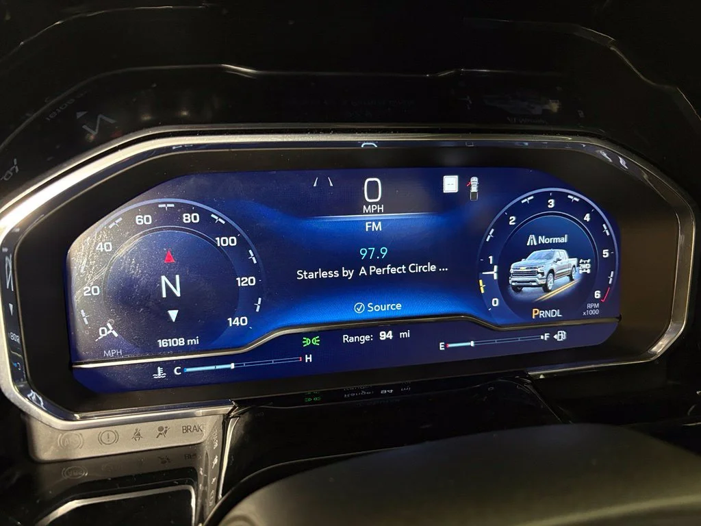 Used 2023 White Chevrolet LT image 23