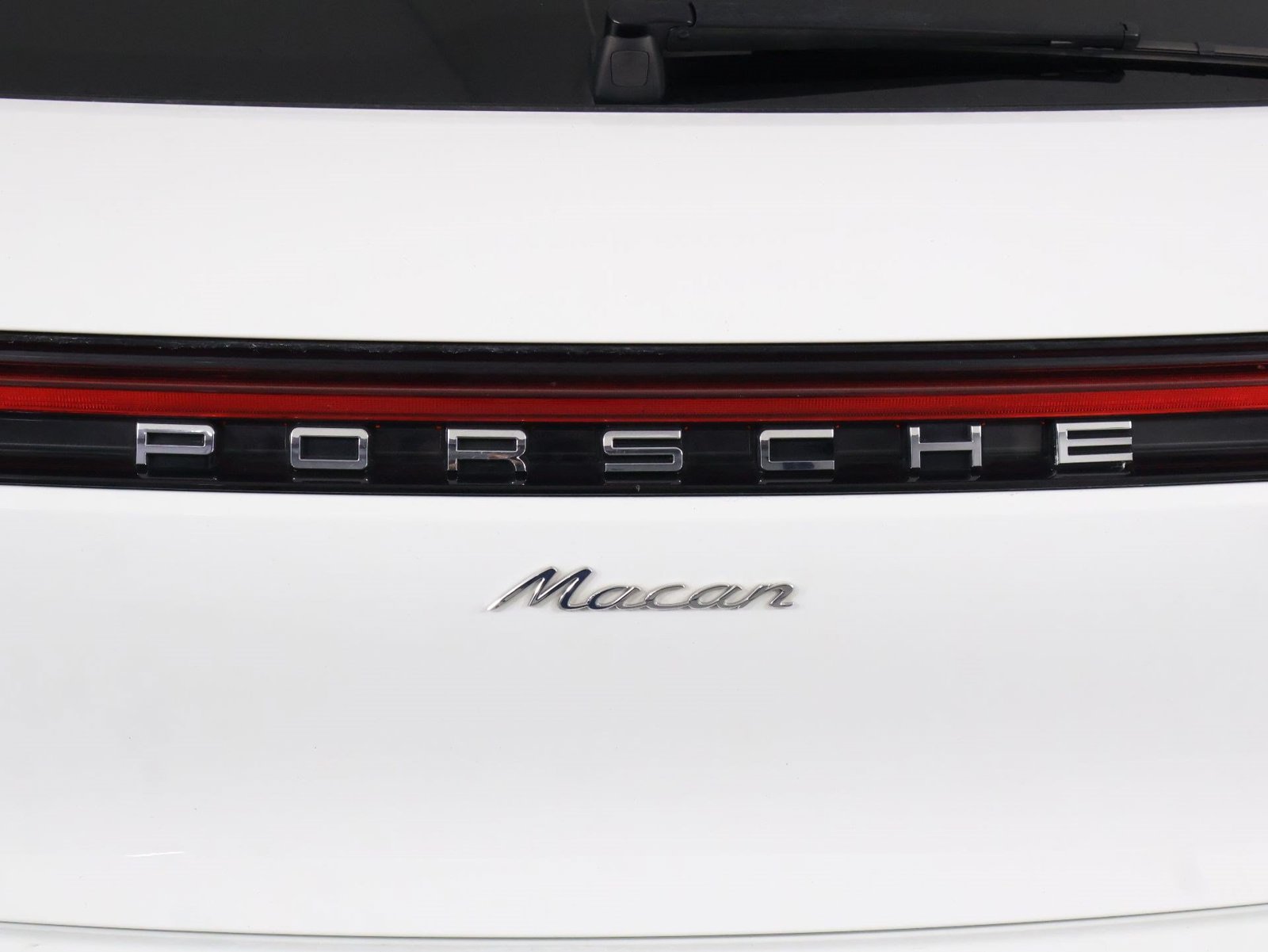 Certified Used 2023 White Porsche  image 22