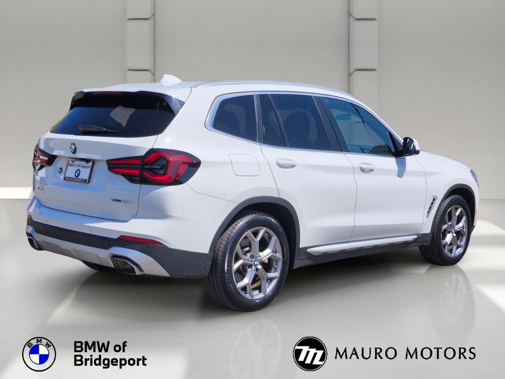 Used 2023 White BMW xDrive30i image 4