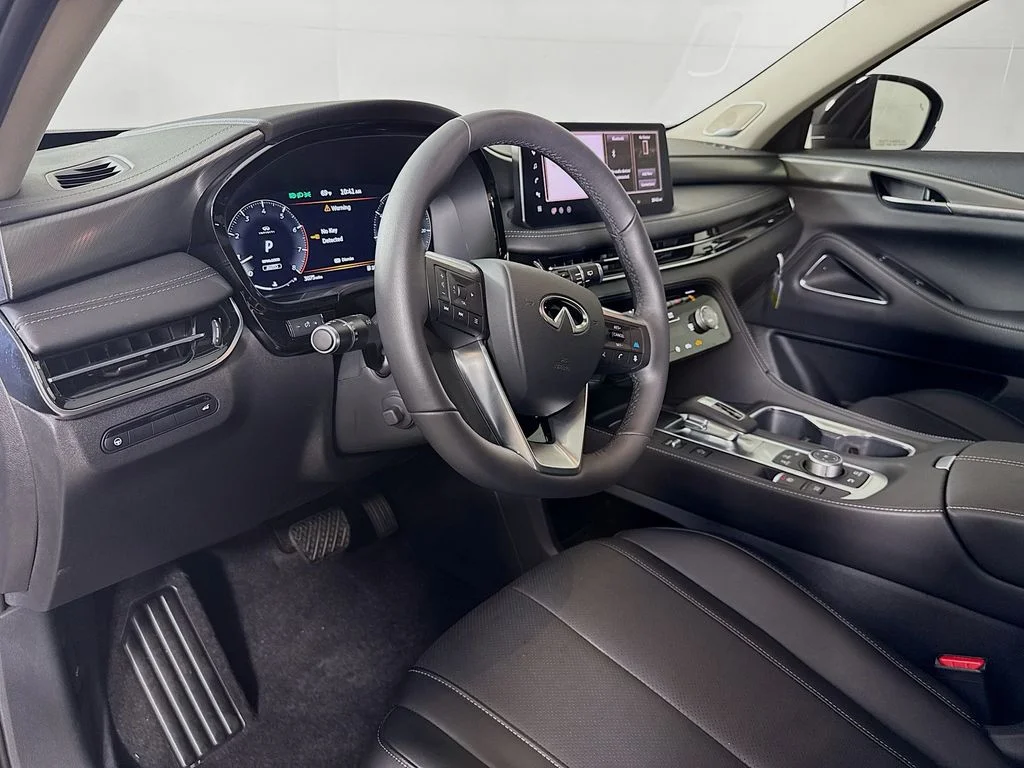 Certified Used 2026 Black INFINITI LUXE image 11