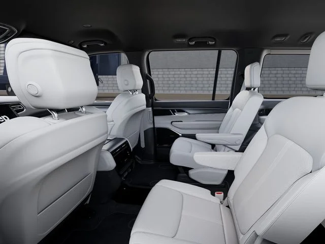 New 2026 Bright White Clear-Coat Exterior Paint Jeep  image 24