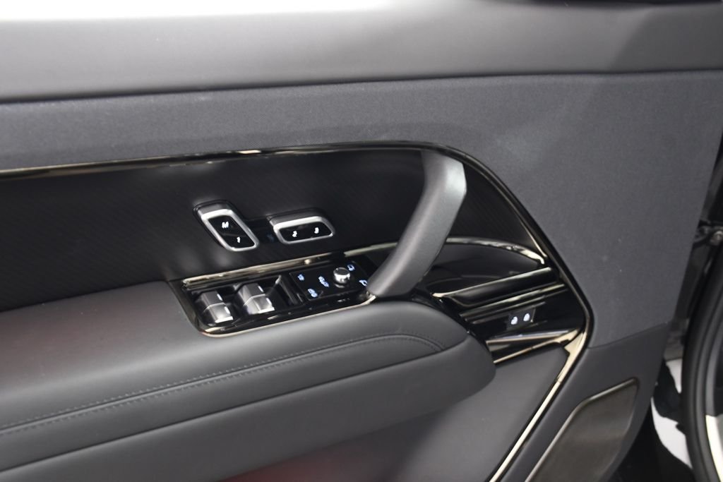 Used 2024 Obsidian Black SV Bespoke Ultra Metallic Gloss Land Rover SV Edition One Obsidian Black image 15