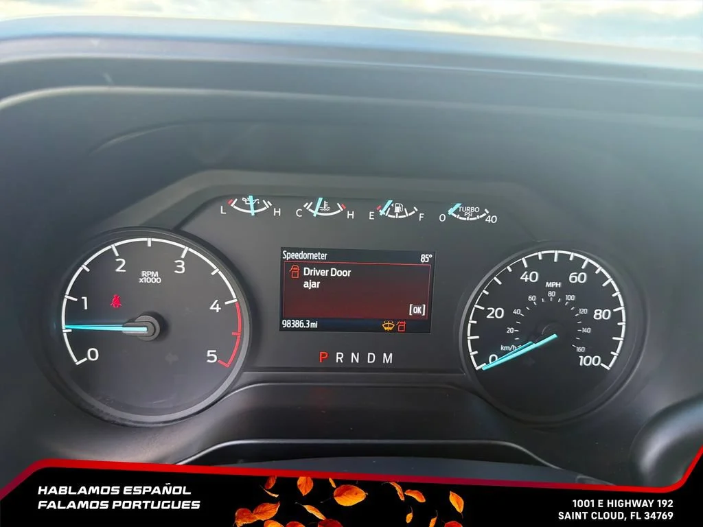 Used 2023 White Ford XL image 9