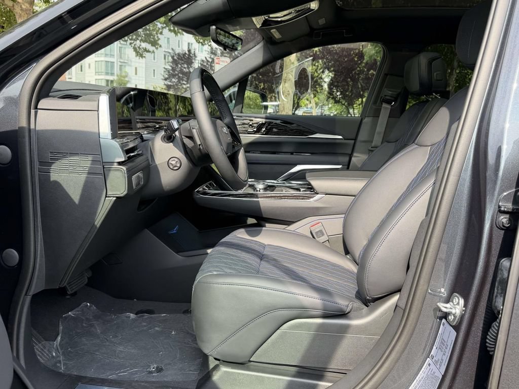 2026 Cadillac Escalade IQL Sport - Photo 16