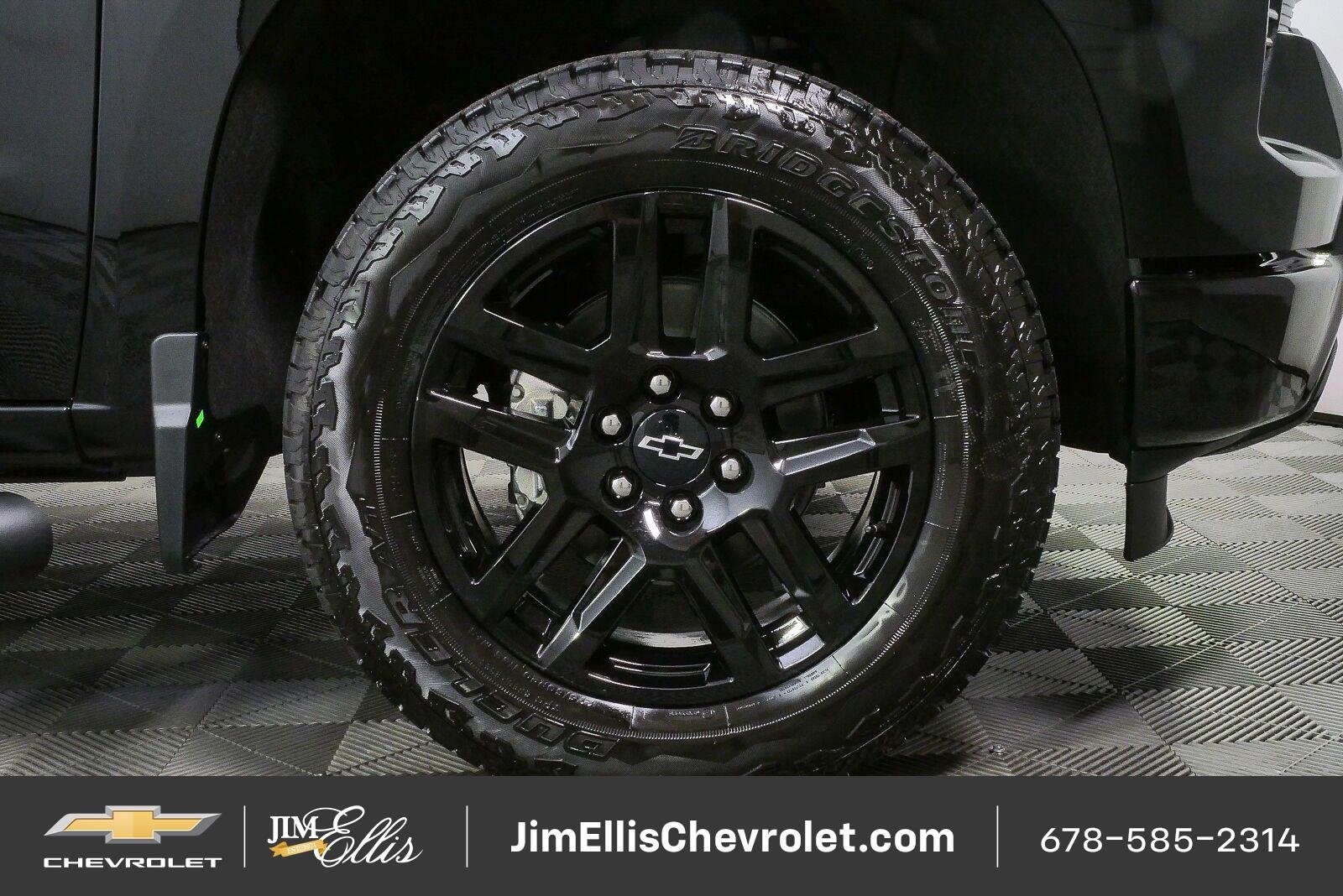 New 2026 Black Chevrolet RST image 33