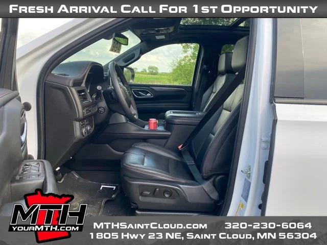 Used 2022 White Chevrolet RST image 9